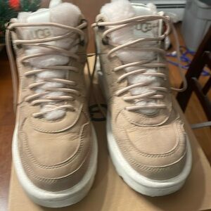 Women’s ugg highland goretex booties